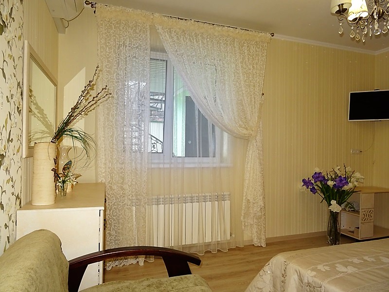 1-комнатная квартира на земле Вити Коробкова 44 кв 1 в Евпатории - фото 8