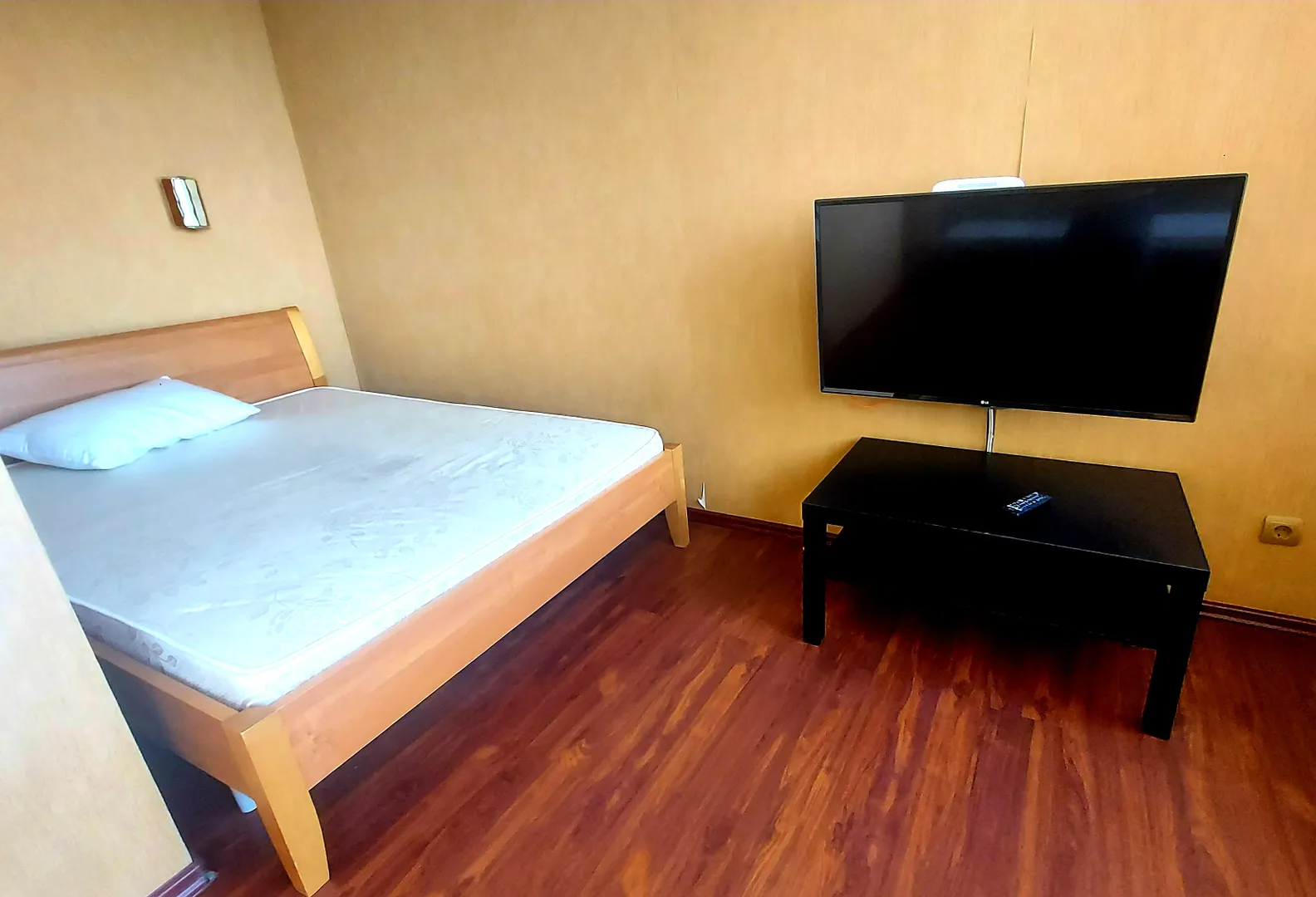 "Семивидово VIP" 1-комнатная квартира в Урае - фото 1
