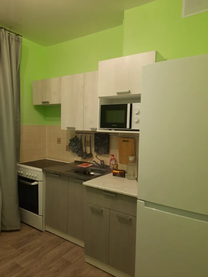 "Уютная для командировочных" 2х-комнатная квартира в Среднеуральске - фото 7