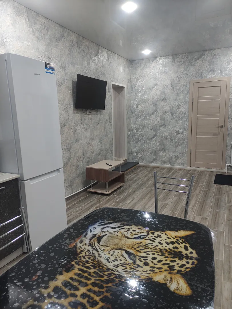 "Новая и уютная" 3х-комнатная квартира в Богучанах - фото 2
