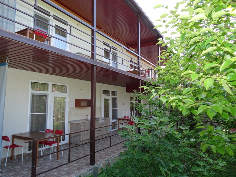"Шервуд" гостевой дом в Лермонтово, ул. Тенгинская, 10 - фото 2