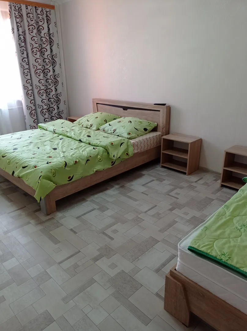 "В военном городке" 2х-комнатная квартира в Богучаре - фото 2