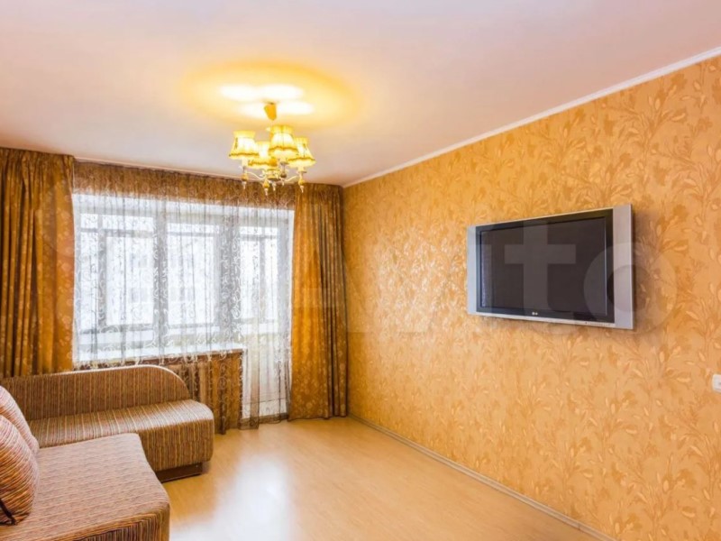 3х-комнатная квартира Агибалова 68 в Самаре - фото 1