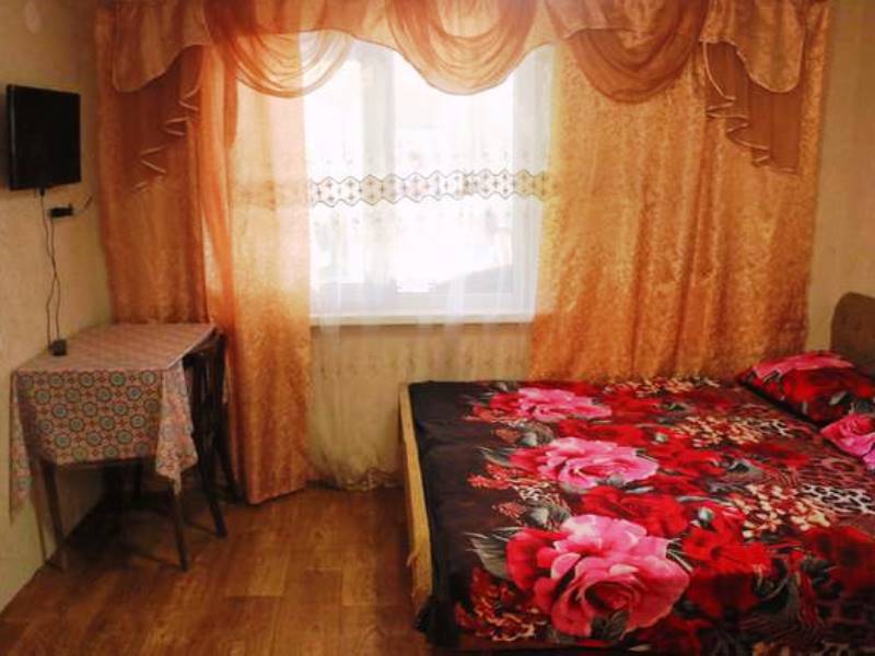 "Космонавтов 30" гостевой дом в Гаграх - фото 1