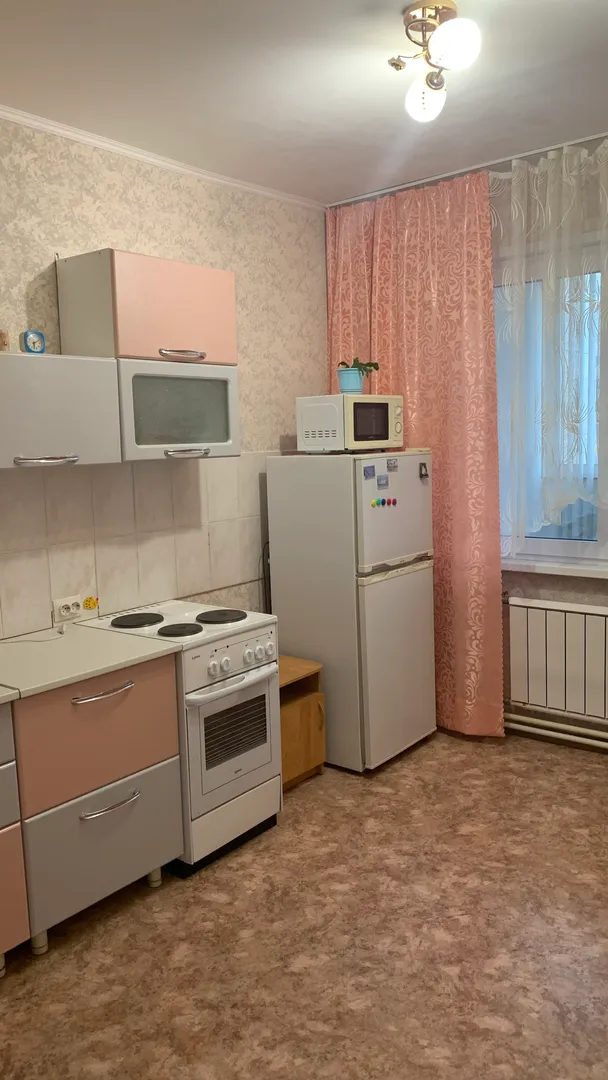 "Уютная" 1-комнатная квартира в Железногорске - фото 3