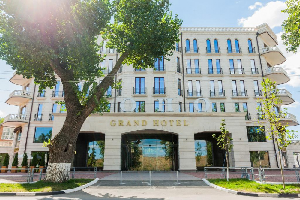 "Soho Grand Hotel" отель в Азове - фото 2