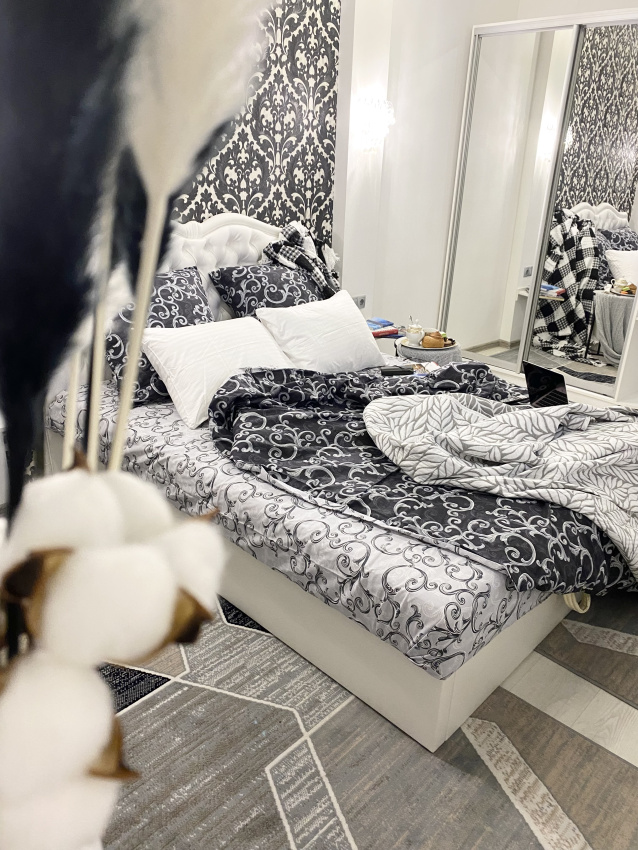 "BLONJI-NYAR (Белое-Черное)" 1-комнатная квартира в Симферополе - фото 2
