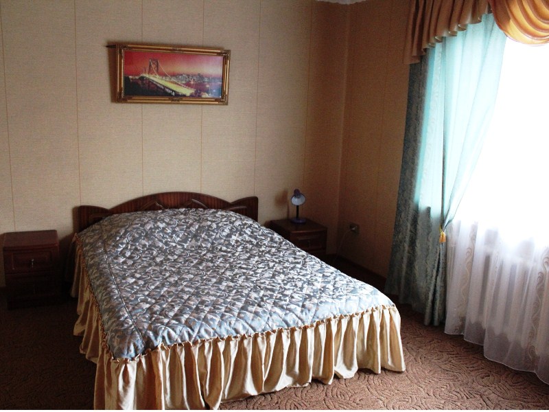 "Уют" гостиница в Алдане - фото 1