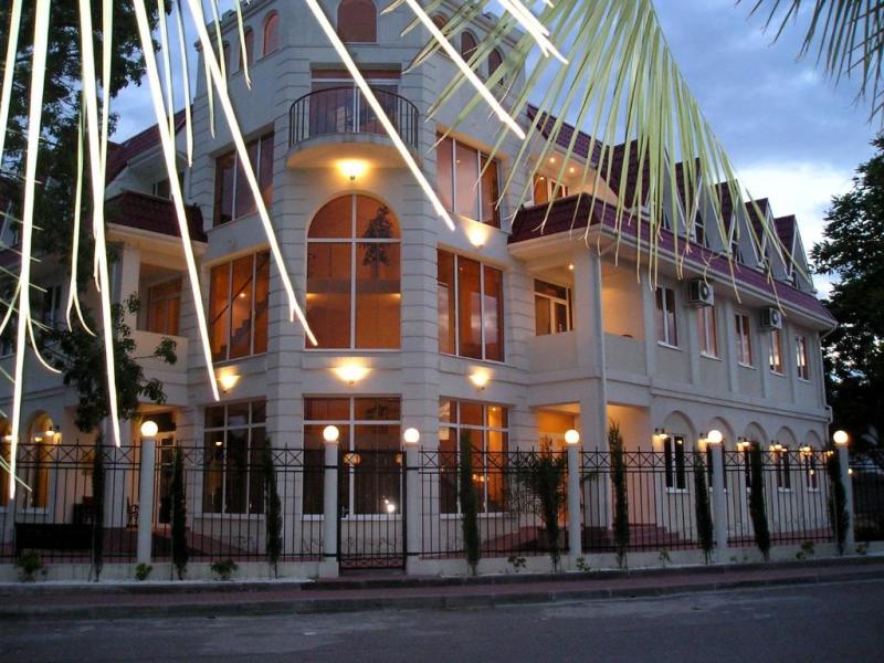 "Риф" отель в Адлере - фото 1