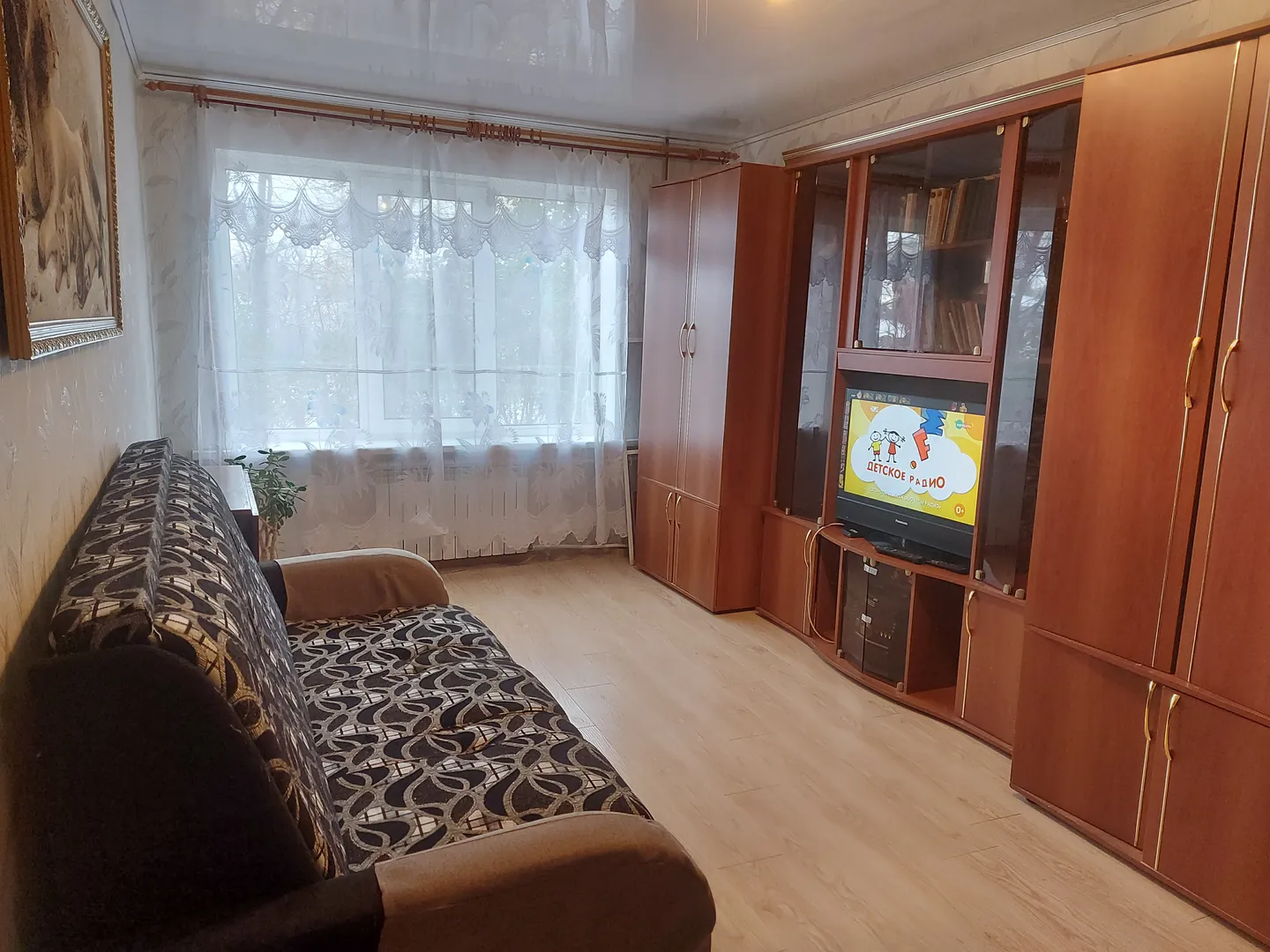 "Для большой компании" 3х-комнатная квартира в Медвежьегорске - фото 3