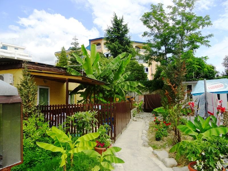 "Уютный дворик" гостевой дом в Лазаревском - фото 2