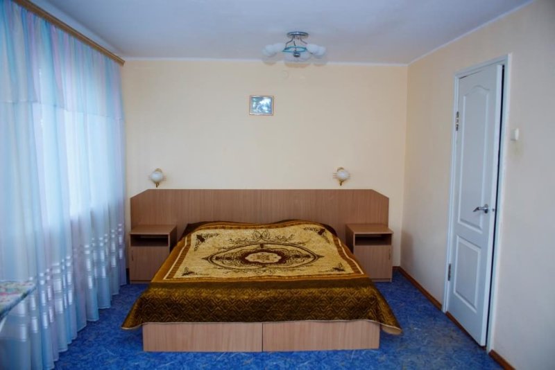 "Волна" гостиница в Приморско-Ахтарске - фото 2