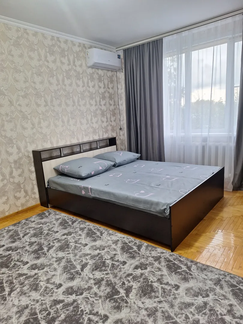 "Квартира на 4 человека" 1-комнатная квартира в Богучаре - фото 1