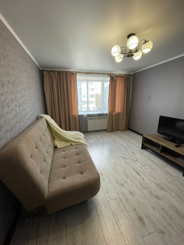 1-комнатная квартира Чернышевского 12 в Брянске - фото 1