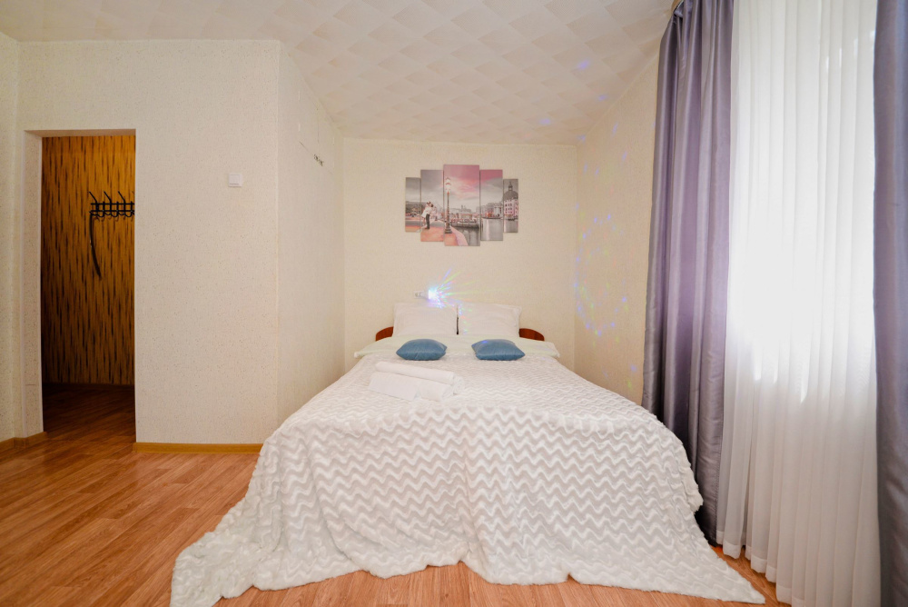 "Уютная и Теплая" 1-комнатная квартира в Волгограде - фото 1