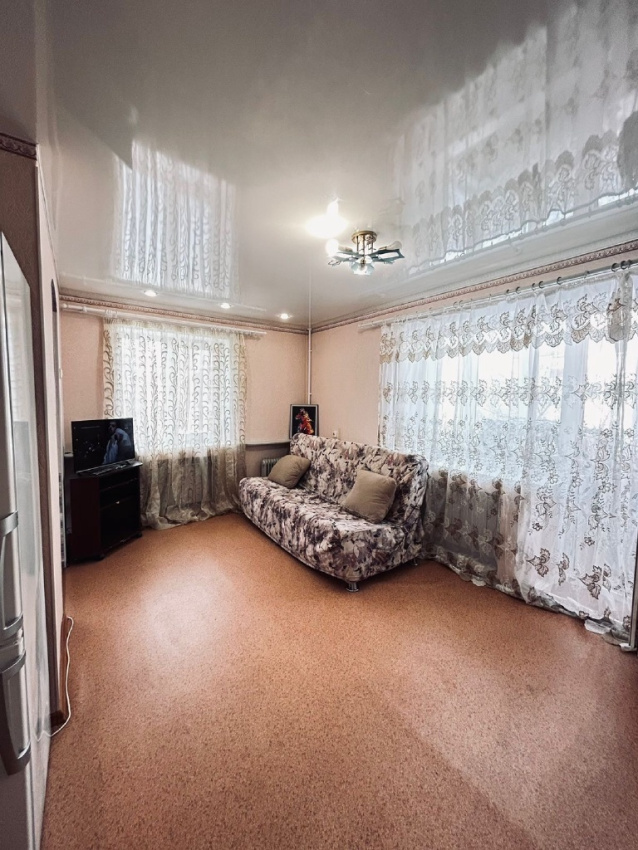 "С ремонтом уютная" 1-комнатная квартира в Южно-Сахалинске - фото 1