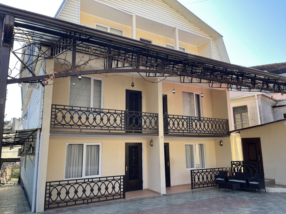 "Камелия" гостевой дом в Сухуме - фото 1