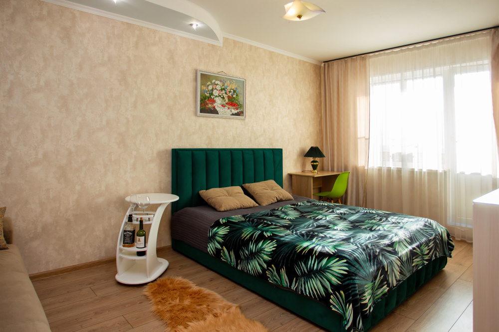"Уютная с камином" 1-комнатная квартира в Белгороде - фото 1