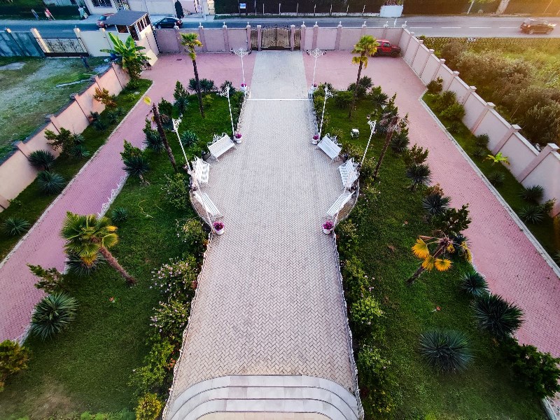 "Адунеи" отель в Сухуме - фото 7