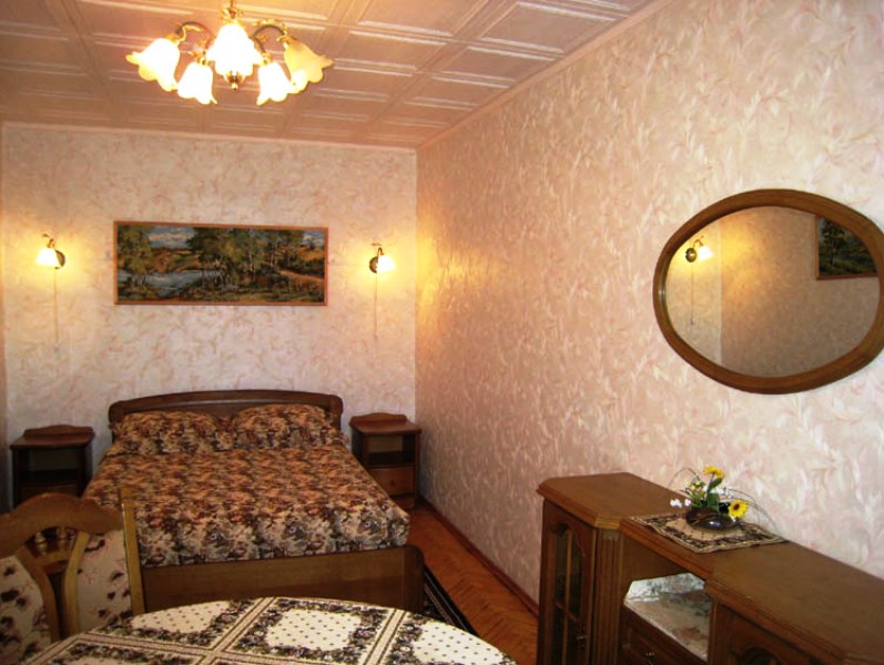 "Нестеровъ" гостиница в Гатчине - фото 1