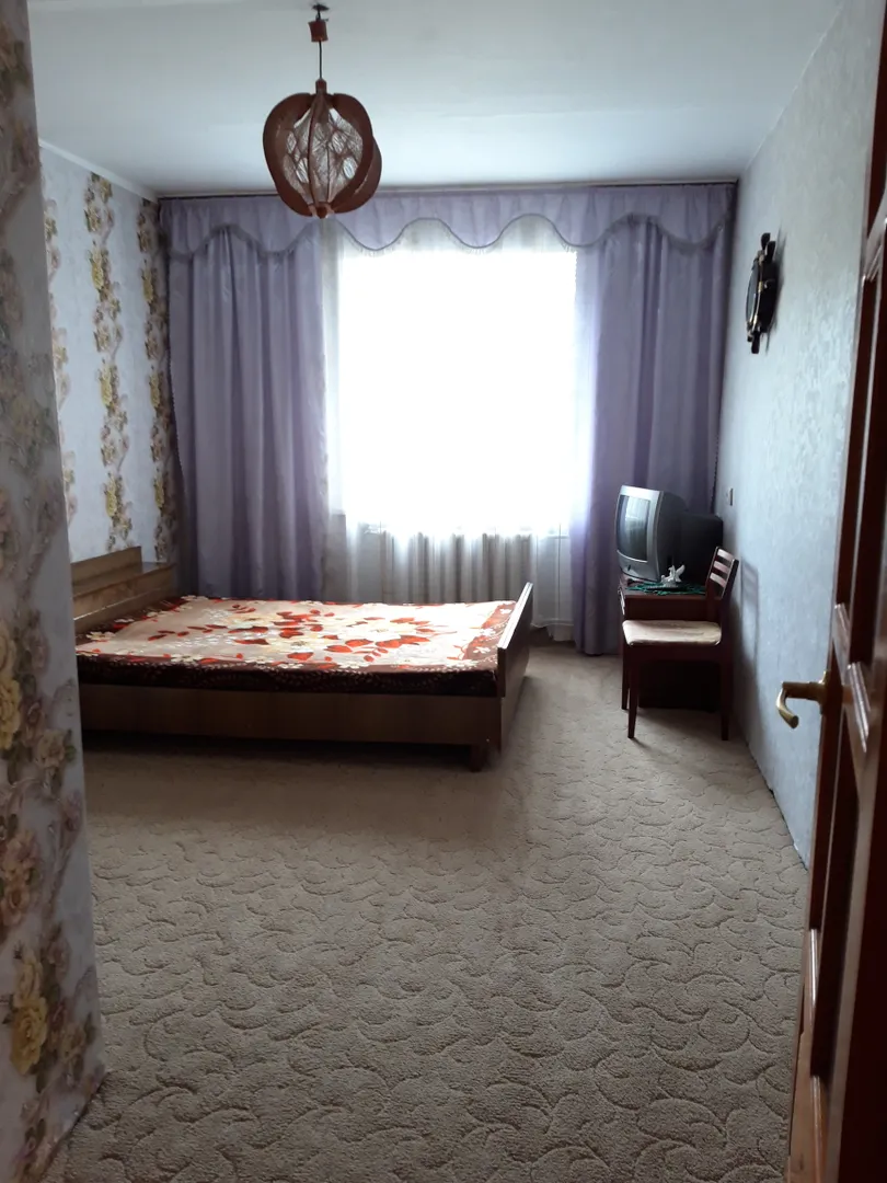 2х-комнатная квартира Поспелова 18 в Таштаголе - фото 1