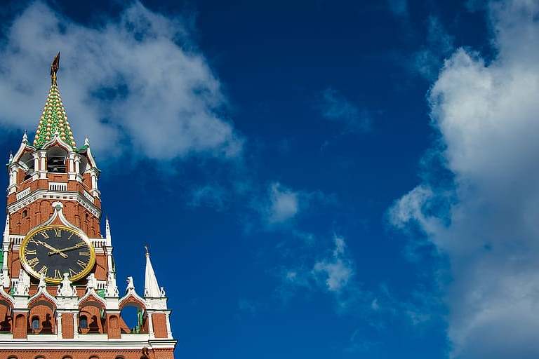 clouds-kremlin-moscow-russia.jpg