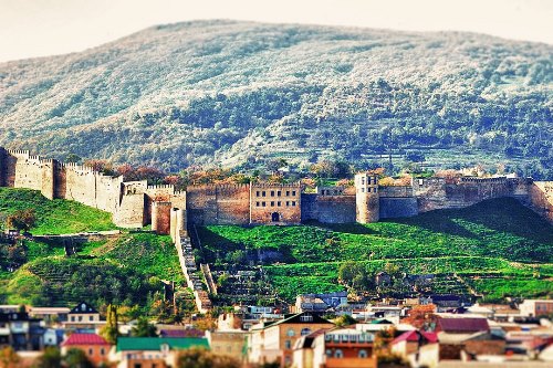 Крепость Нарын-кала - интересный дагестанский исторический объект