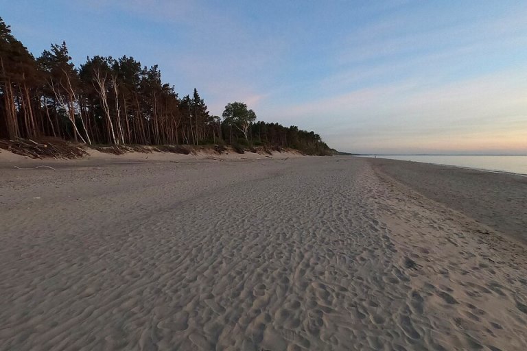 960px-Sunset_on_the_Curonian_spit_1.jpg