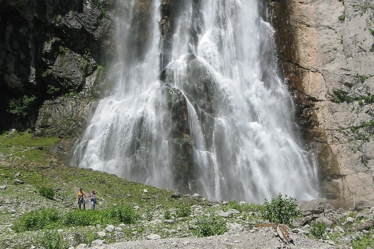 Сказочный водопад в Абхазии