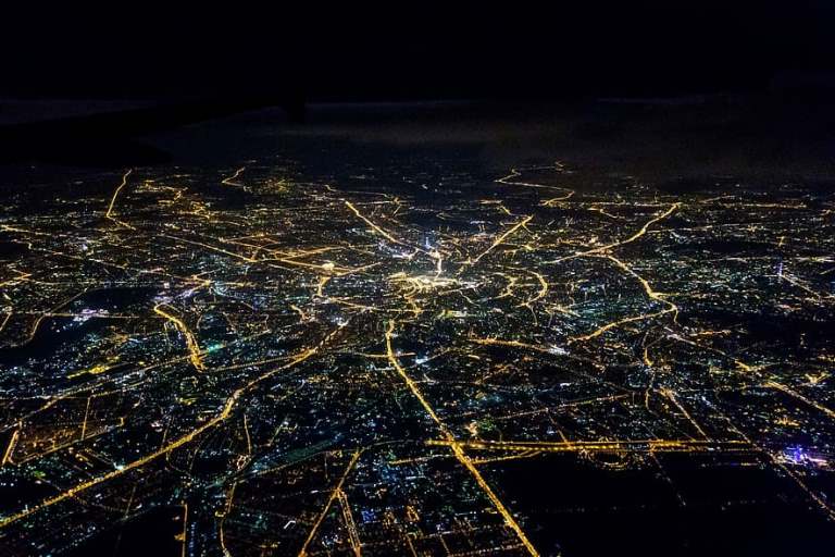moscow-night-map-plane.jpg