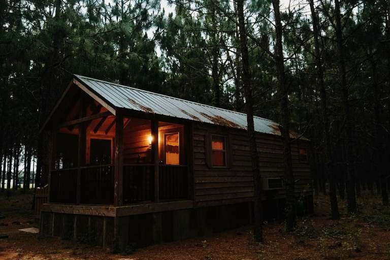 bungalow-cabin-forest-home.jpg