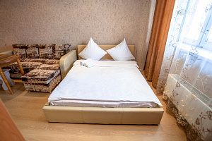 Гостиницы Тюмени рейтинг, квартира-студия 50 лет ВЛКСМ 13 рейтинг - раннее бронирование