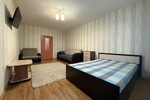 1-комнатная квартира Азина 27