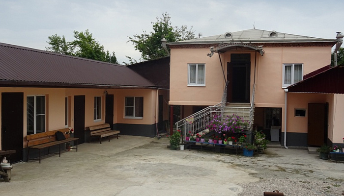 Гостевой дом Шаумяна 46 в с. Приморское - фото 1