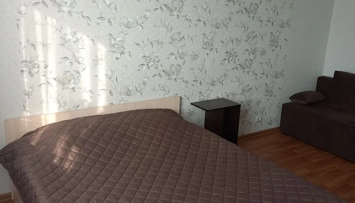 &quot;На Дзержинского&quot; 2х-комнатная квартира в Богучаре - фото 1