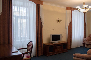 Квартиры Краснотурьинска на месяц, "Турья" гостиничный комплекс на месяц