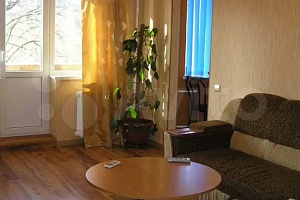 Квартиры Керчи 3-комнатные, 3х-комнатная Войкова 17 3х-комнатная