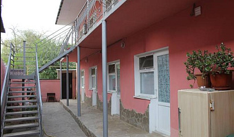 Гостевой дом Комарова 16 в Береговом (Феодосия) - фото 4