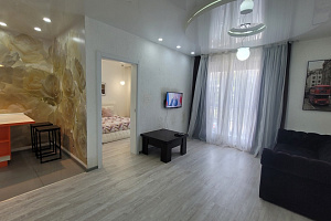 Гостиницы Волгограда с почасовой оплатой, 2х-комнатная Квартальный 11А на час - цены