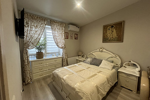 "У Самого Синего Моря" 1-комнатная квартира