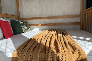 "С балконом" номер в апарт-отеле "Море"