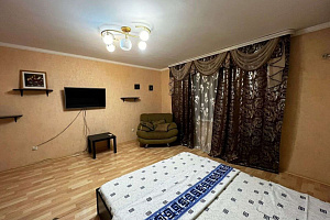 Гостиницы Оренбурга с термальными источниками, 1-комнатная Терешковой 10/2 с термальными источниками - забронировать номер