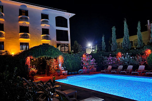 Отели Судака с подогреваемым бассейном, "Вилла Феллини" с подогреваемым бассейном - цены