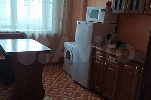 Мотели в Горно-Алтайске, 1-комнатная Гастелло 2 кв 42 мотель - раннее бронирование