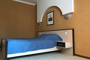 Комната в , "Авальман" гостиничный комплекс - цены