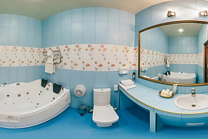 Фото номера «"Люкс" 2-комнатный», 4