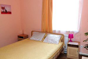 Квартиры Новоалтайска 3-комнатные, "У дяди Вити" гостиничный комплекс 3х-комнатная - фото