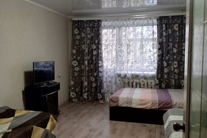 2х-комнатная квартира Горького 4