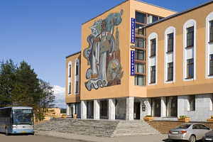 Гостиницы Великого Новгорода с парковкой, "ИНТУРИСТ" с парковкой