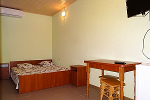 &quot;Райский отдых&quot; гостевой дом в п. Оленевка (Черноморское) фото 2
